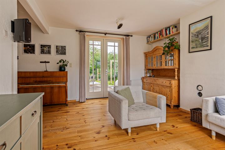 Leliestraat 4 in Vries photo