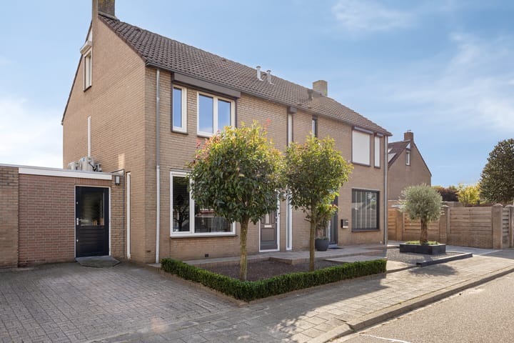 Leliestraat 9 in Grubbenvorst Foto