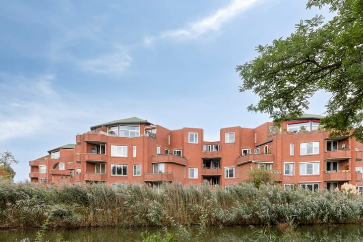 Lemelerberg 138 in Capelle aan den IJssel