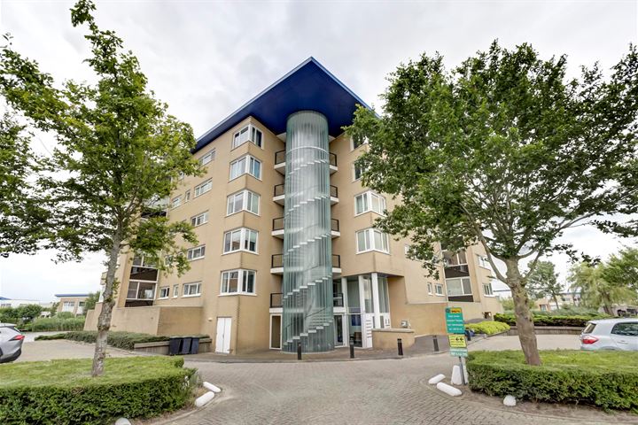 Lemmerstraat 151 en Lelystad foto