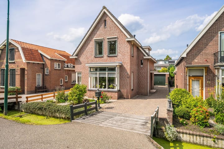 Liefhovendijk 47 in Linschoten Foto