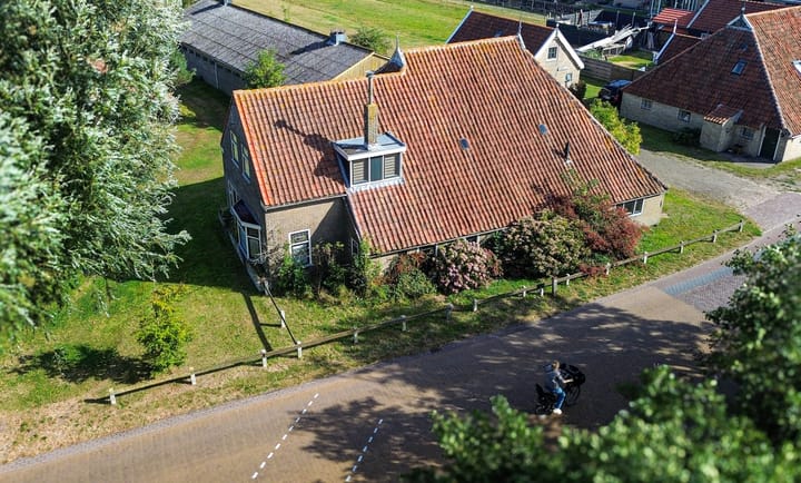 Lies 17 in Lies photo