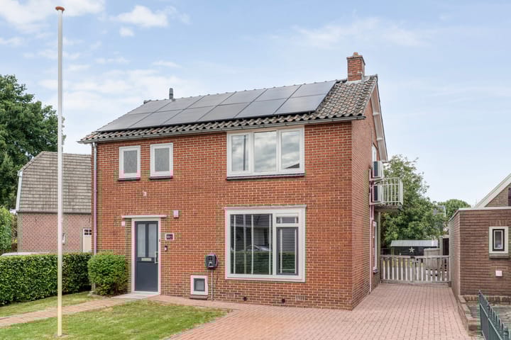 Ligtenbergerdijk 10 in Rijssen Foto