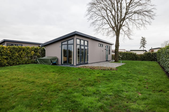 Lijsbeth Tijsweg 7-74 in Berkhout