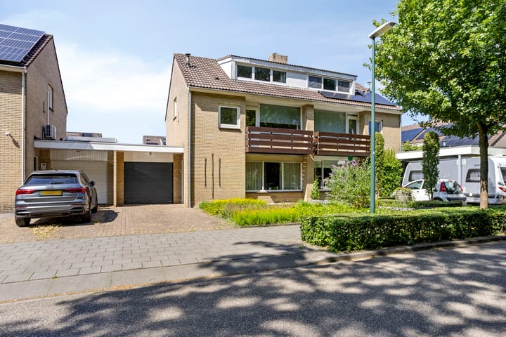 Lijsterbeslaan 92 in Valkenswaard Foto