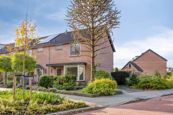 Lindelaan 2 en Hoogland foto