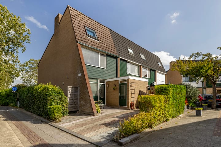 Lindendreef 8 in Vlaardingen Foto