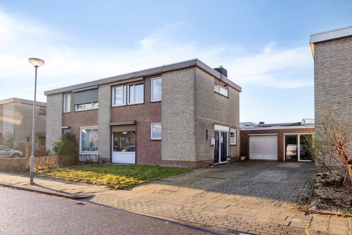 Photo of property Lindenlaan 64, Bunde
