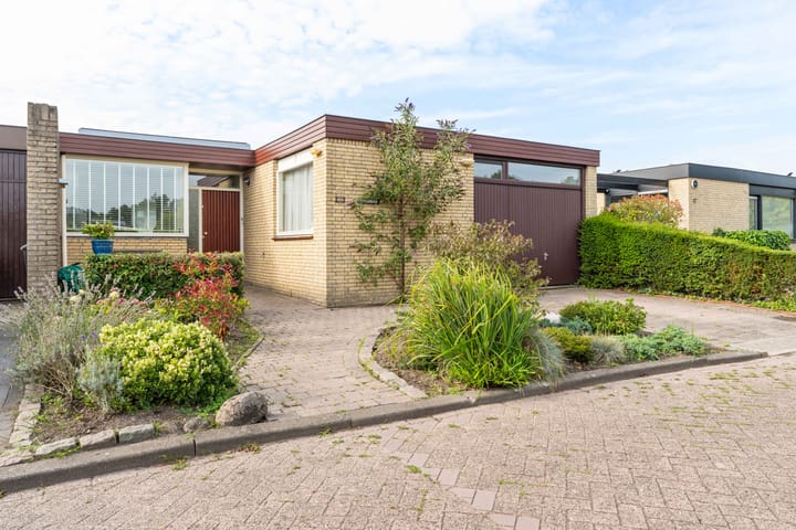 Linnaeusdreef 15 in Breukelen Foto