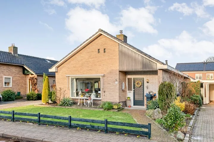 Linthorstlaan 20 in Vriezenveen