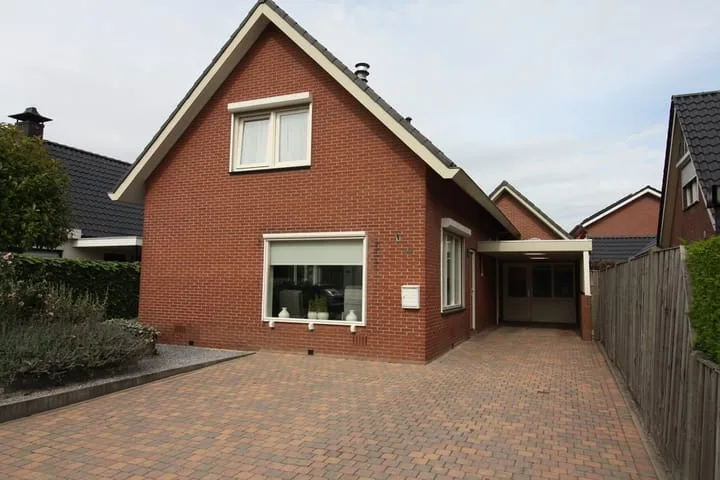 Linthorstlaan 30 Vriezenveen foto 2