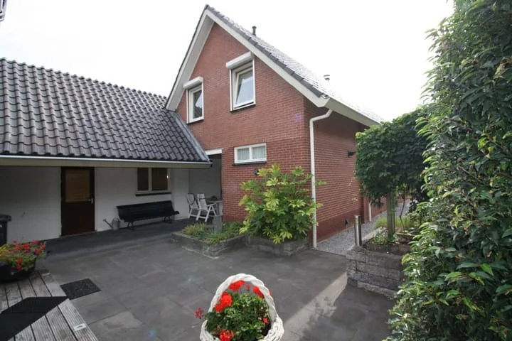 Linthorstlaan 30 Vriezenveen foto 3