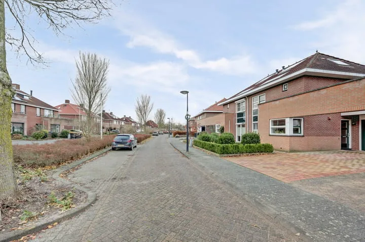 Lire 23 Dronten thumbnail 38