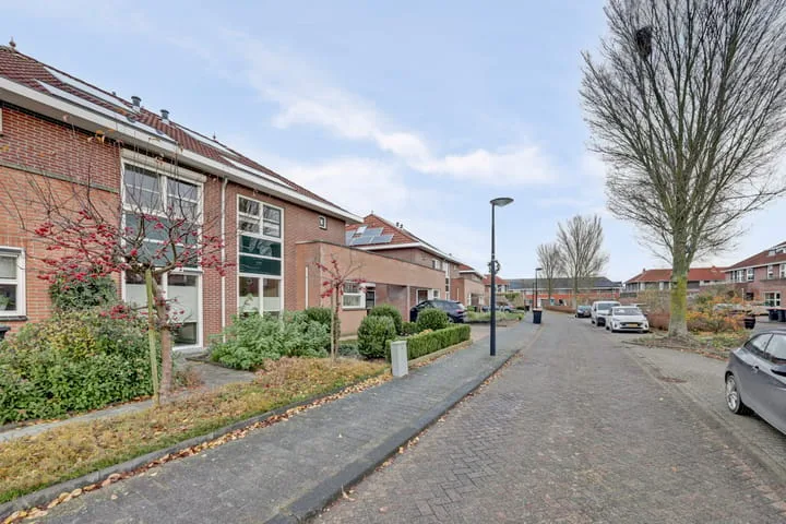 Lire 23 Dronten thumbnail 39