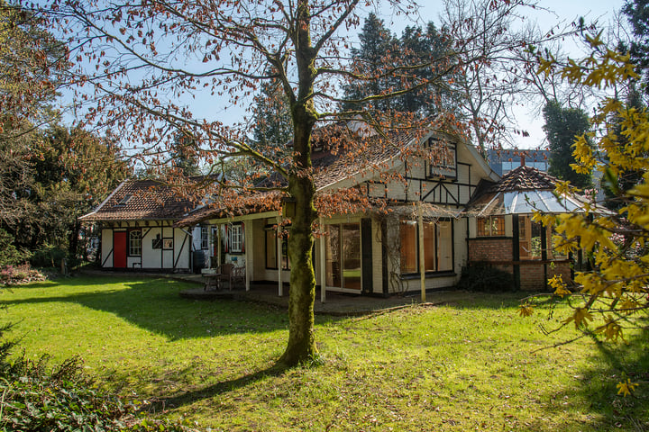 Loerhazenweg 80 in Enschede photo