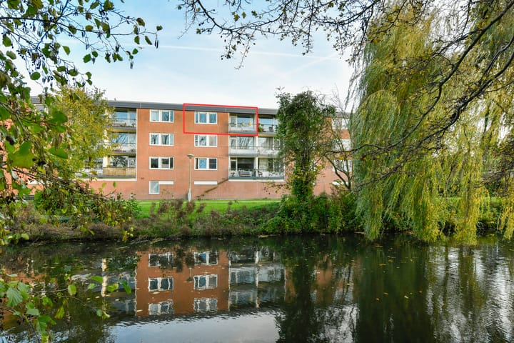 Loggerhof 89 in Amsterdam photo