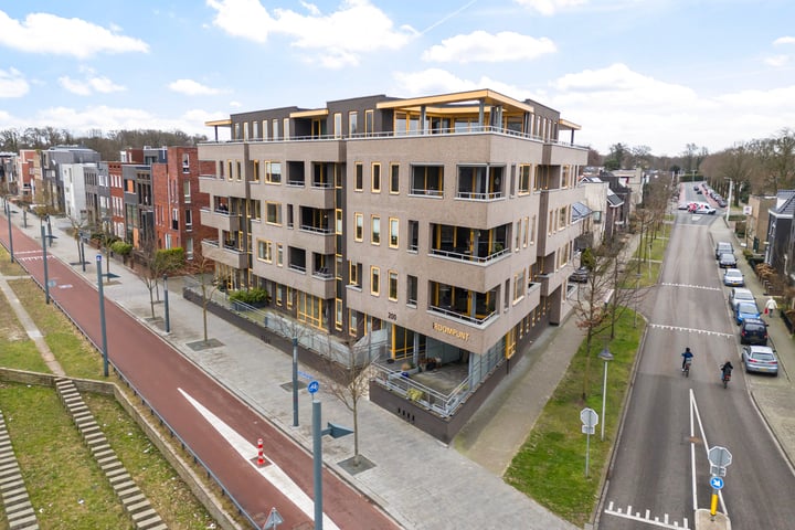 Lonnekerspoorlaan 200-22 en Enschede foto