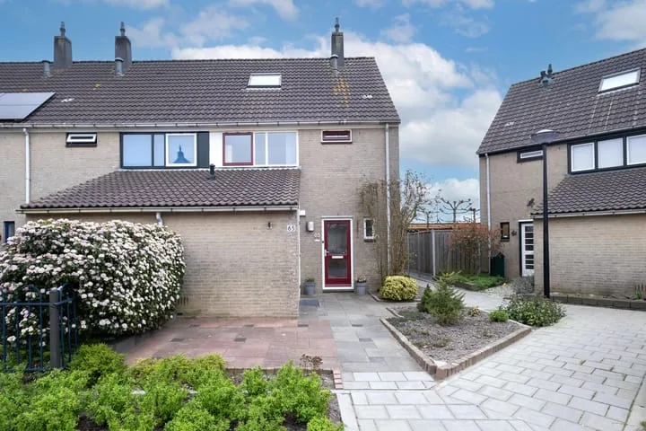 Loodwitmolen 65 in Heerhugowaard