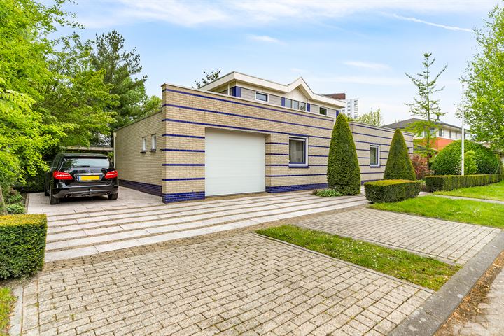 Louis Chrispijnstraat 1 in Almere Foto