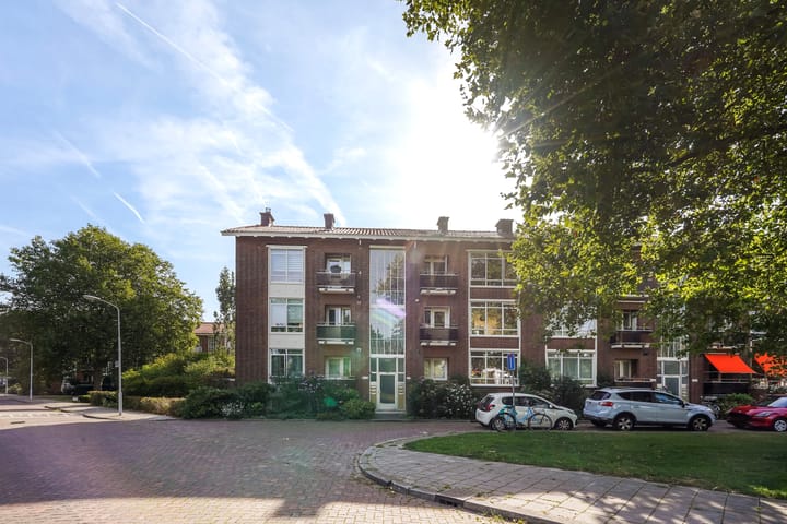 Louis Couperusstraat 23 in Voorburg foto