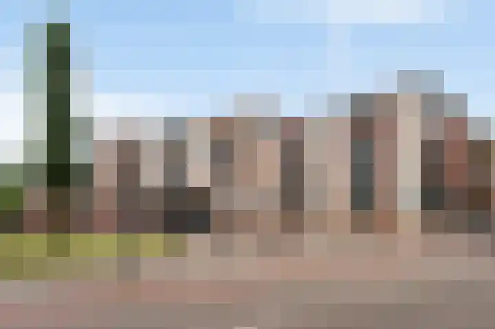 Louis Regoutstraat 7 in Weert