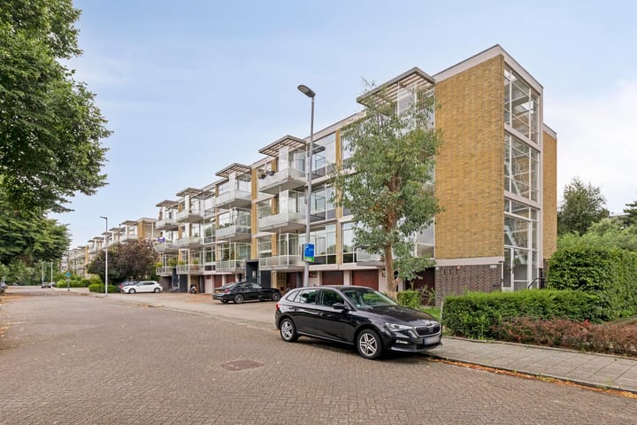 Louise de Colignylaan 25 in Rotterdam foto