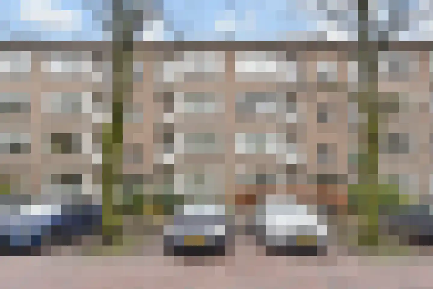Louise Henriëttestraat 62 in Den Haag