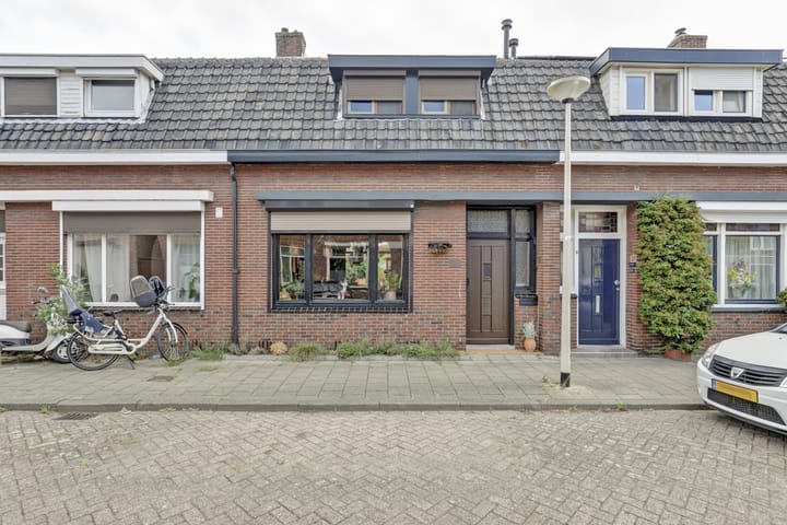 Lourdesstraat 7 in Bergen op Zoom Foto