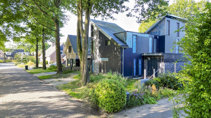 Luchtenstein 13a in de Wijk