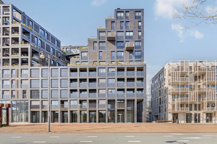 Photo of property Lutonhof 365, Amsterdam