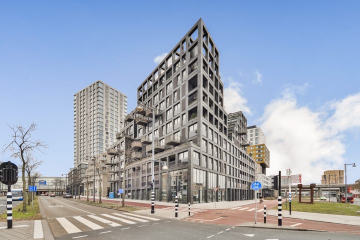 Photo of property Lutonhof 379, Amsterdam