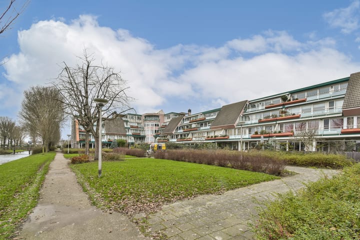 Luttickduin 114 in Amstelveen