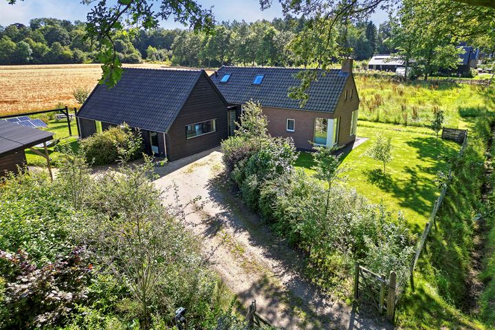 M.A. van Naamen van Eemneslaan 11c in Wilhelminaoord photo