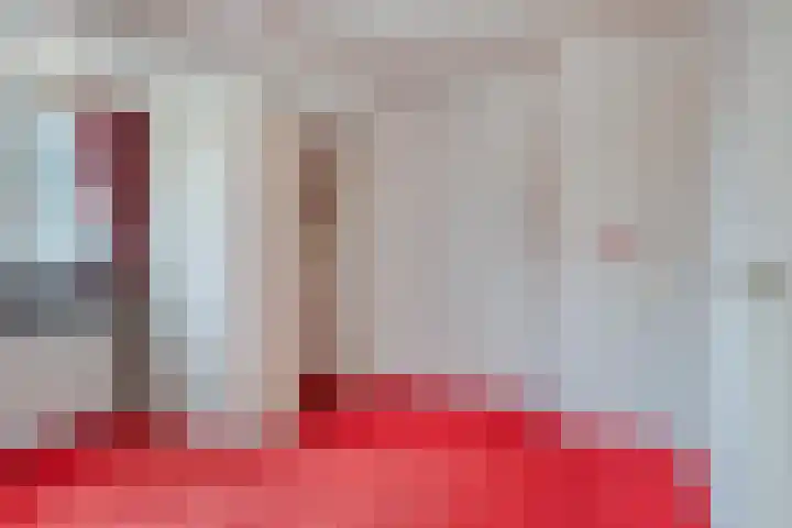 M.H.Trompstraat 33 Goes thumbnail 19