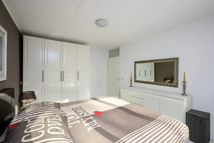 M. Ruyshof 19 Almere thumbnail 31