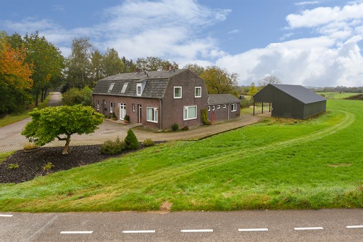 Maalbroek 147A en Roermond foto