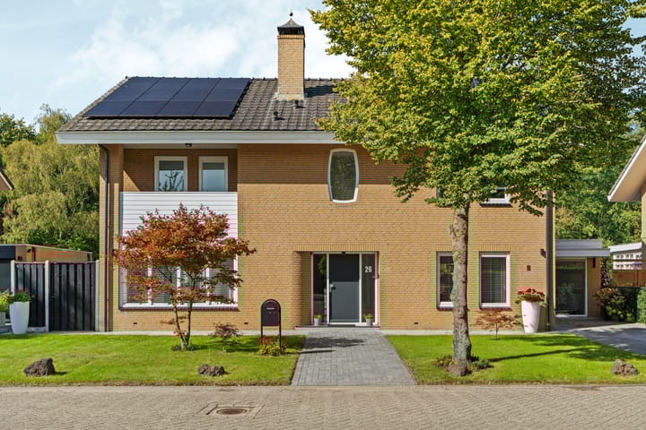 Maandenweg 26 en Almere foto