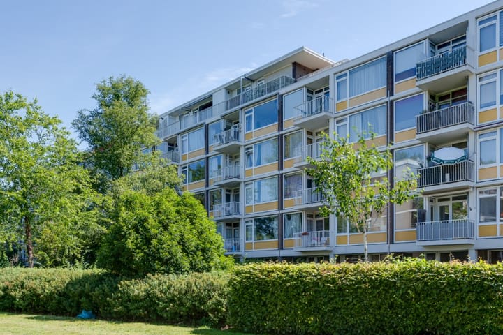 Maarten Lutherweg 249 in Amstelveen photo