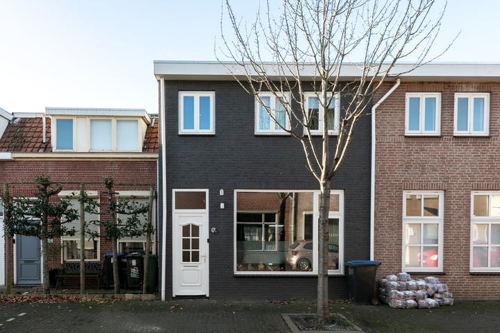 Maarten Trompstraat 6 in Bergen op Zoom foto