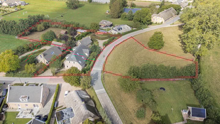 Photo of property Maasdijk 209, Wijk en Aalburg