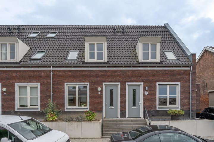 Maasdijk 2d in Heerewaarden foto