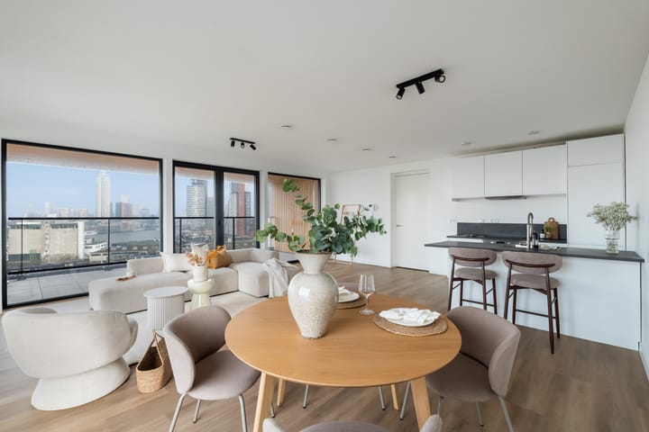 Maashaven N.z. 835 in Rotterdam