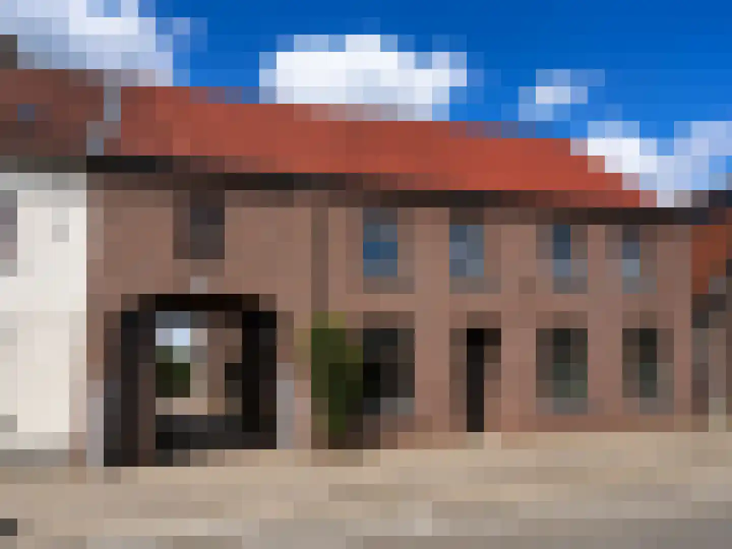 Maasheuvel 24 Roosteren
