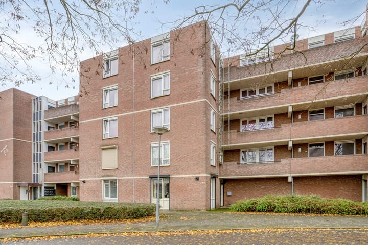 Photo of property Maaspoortweg 220, 's-Hertogenbosch
