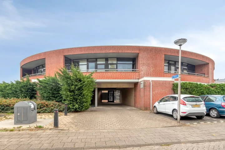 Maïsberg 166 in Roosendaal