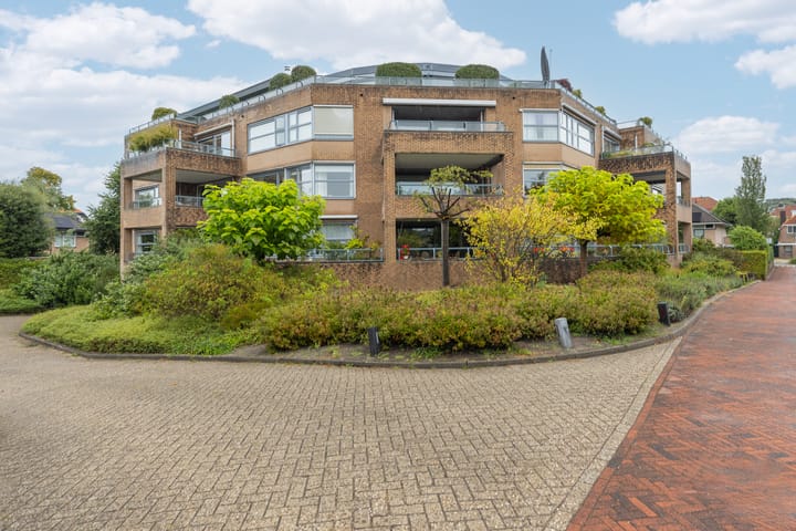 Majellapark 33 in Bussum foto