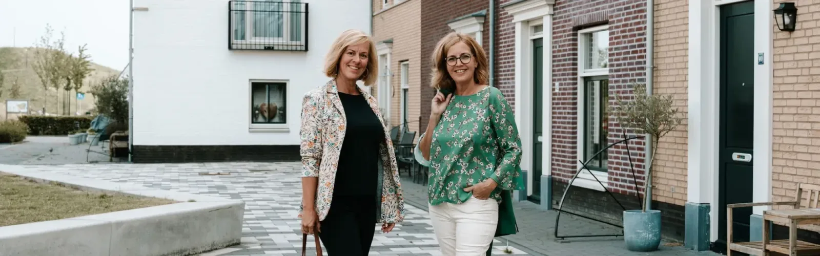 Mannschaftsfoto von Makelaar De Dames