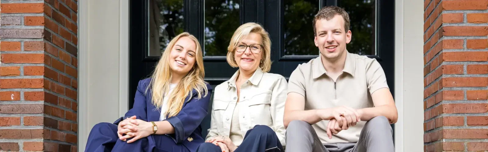 Team foto van Makelaardij Reinette