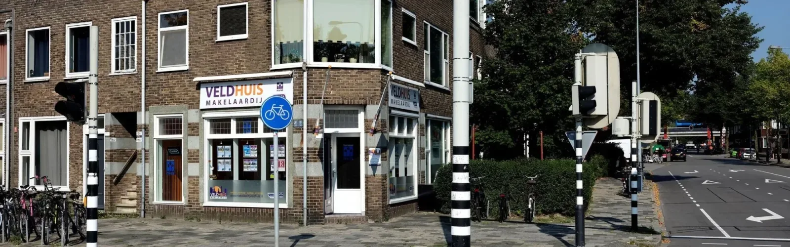 Team photo of Makelaardij Veldhuis