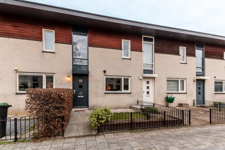 Mallorcastraat 10 in Almere photo